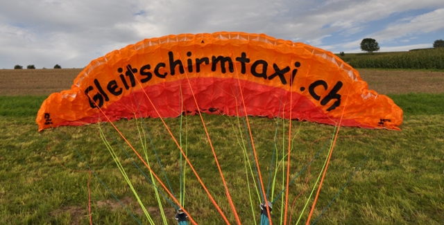 Gleitschirmtaxi Paratech Tandemflug Passagierflug